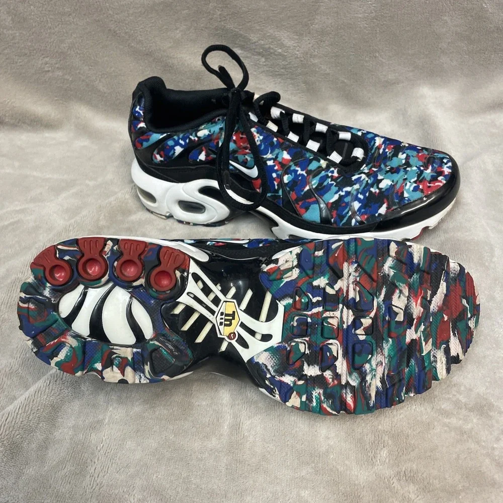 Nike Air Max‎ Plus GS Black/ White / Hyper Blue CU4623-001 Size 5Y See Pictures